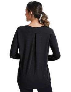 lot 2288 image: MAGCOMSEN Black Long Sleeve Shirt for Woman Exercise Yoga Pilates Crew Neck T Shirts for Women with Thumb Hole L