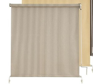 lot 1390 image: Outdoor Roller Shades for Patio with Crank HO67499-1
