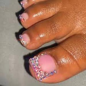 lot 4271 image: Toe Nails Pres on Short Square Fake Toe Nails with Bling Rhinestone Designs Nude Pink False Toenails for Women Full Cover Glossy Stick on Nails Glue on Toenails 24Pcs Manicure Art