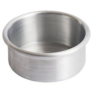 lot 2011 image: Winco Heavy-Duty Round Aluminum Layer Cake Pan, 4 x 2