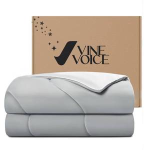 lot 19666 image: Vine Voice Cooling Comforter for Hot Sleepers, Twin 68x90, Silver Gray