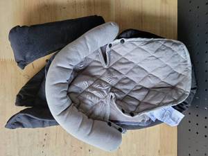 lot 20472 image: Baby Cooling Pad for Car Seat