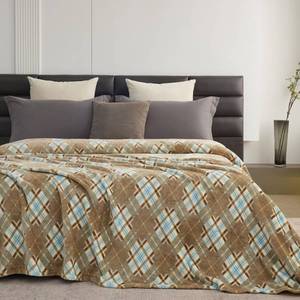 lot 9377 image: Oversized King Fleece Blanket 120x120 Inches, Seamless Soft Cozy 3D Jacquard Flannel Blanket 10x10 Extra Large for Bed, Sofa, Couch, Travel & Camping, California King Throw, Beige Diamond