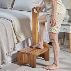 lot 11138 image: FANATU Premium Step Stool with Handle for Adults, Elderly & Seniors, Wooden 9 One Step Stool for High Bed, Heavy Duty Bedside Step Platform, Holds Up to 400 lbs, Nonslip Platform for KitchenBathroom (Used)