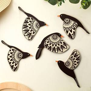 lot 14106 image: Barydat 5 Pcs Wooden Bird Wall Art Wood Flying Birds Wall Decor Rustic Folk Art Scandinavian Home Decor for Gift Living Room Bedroom Kitchen Office(Black)