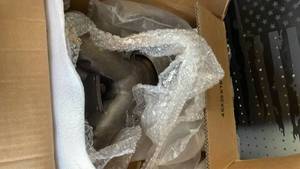 lot 11147 image: HiGraci OK Catalytic Converter Kia Spectra 2.0L EPA Compliant RKLLXD2S200 (Used)