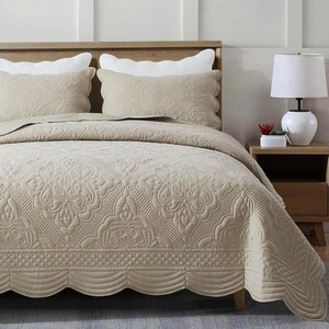 lot 19790 image: Bedspreads Set Light Taupe Queen 108x104 Inches 3-Piece
