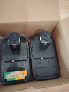 lot 1667 image: Lithium ion battery 8 volt 3.6 AH