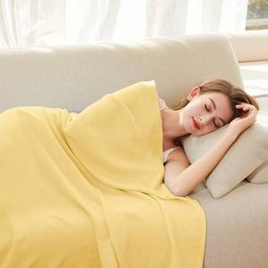 lot 14367 image: AmyHomie Cooling Blanket, 100percent Rayon Derived from Bamboo, Cool Summer Blanket for Hot Sleepers, Soft Comfy Lightweight Blankets for All Seasons (Light Yellow, 7991in)