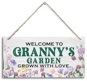 lot 20325 image: Welcome to Grammyfts Garden Grown with Love Decorative Sign