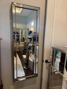 lot 927 image: Mirrored wall mount jewelry storage 55 x 19 x 3.5 in