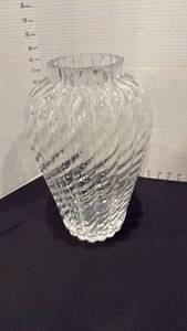 lot 1001 image: Glass vase with optic swirl design and ribbed texture 14 inches tall