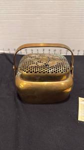 lot 1038 image: Chinese brass hand warmer 4.5 inches tall