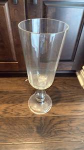 lot 1048 image: Large glass vase 21.5x7.5 dia