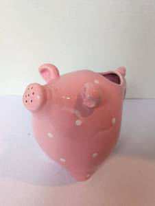 lot 1133 image: Pink Ceramic Pig Watering Can 9 inches