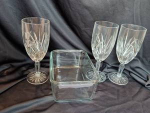 lot 1172 image: Cut Crystal Iced Tea Glasses Set of 3 with Glass Baking Dish