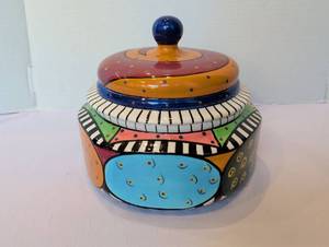 lot 1180 image: Prospero cookie jar