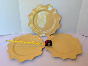 lot 1185 image: 12 inch gold ceramic plates or chargers