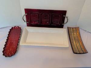 lot 1190 image: Four mixed media serving trays