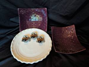 lot 1198 image: Earthen Wear mouse, serving platter and purple woven ceramic serving bowls