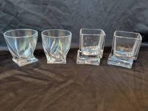 lot 1204 image: Heavy rocks glasses qty 4
