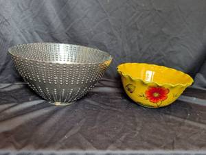 lot 1240 image: Decorative Bowl Set - Metal Hobnail and Floral Ceramic