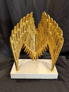 lot 1270 image: Gold metal sculpture on marvel base. 10 by 13 inches