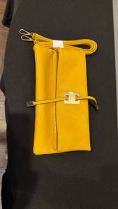 lot 1305 image: Yellow Faux Leather Clutch Crossbody Bag
