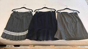 lot 1318 image: Jones New York and other skirts size 4-6