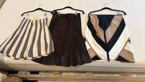 lot 1326 image: Womens skirts