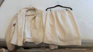 lot 1345 image: Carlisle 2 pc dress outfit
