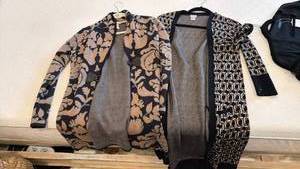 lot 1354 image: Chicos and other ladies sweater jackets