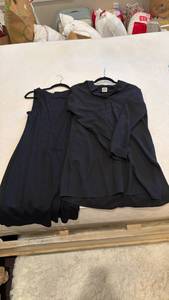lot 1407 image: Anne Klein  and other ladies dresses