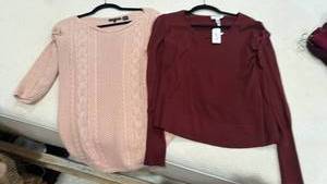 lot 1438 image: Jeanne Pierre and other ladies tops