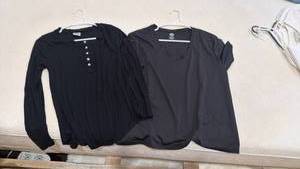 lot 1466 image: Soma and other ladies tops