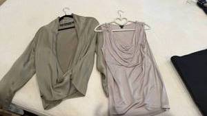 lot 1481 image: Ann Taylor and other ladies tops