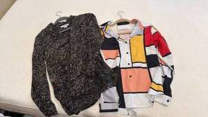 lot 1486 image: Saks 5th Ave and other ladies tops