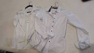 lot 1493 image: Ladies tops