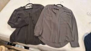 lot 1495 image: Ro&De and other ladies tops