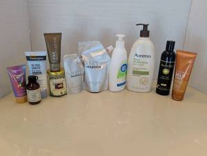 lot 1506 image: Mixed Body Lotion and Skincare Bundle