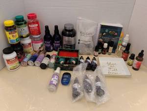 lot 1527 image: Health, Wellness & Beauty Supplement Lot