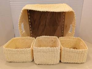 lot 1536 image: Woven Rope Storage Organizer Set with Wood Base