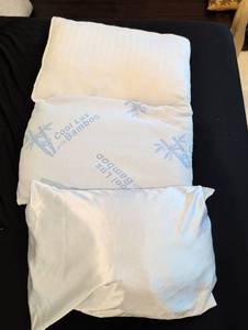 lot 1552 image: Cool Lux Bamboo Pillow Set with Satin Pillowcase
