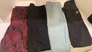 lot 1591 image: Ladies joggers Small