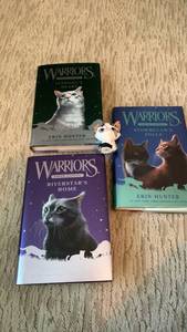 lot 1621 image: Warriors Super Edition Hardcover Book Set with Mini Plush