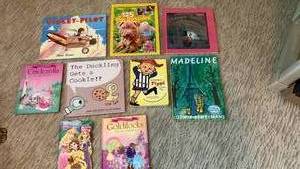 lot 1644 image: Books including Goldilocks and Other Fairytales