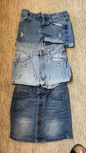 lot 1647 image: Girts SO jean shorts and skirt size 12