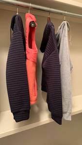lot 1658 image: Sweatshirts S-L and girls vest XL