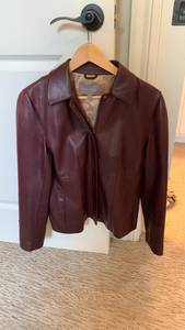 lot 1663 image: Ladies Ann Taylor leather jacket Small