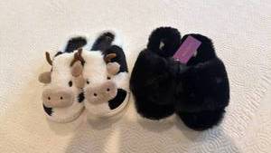 lot 1713 image: Ladies slippers